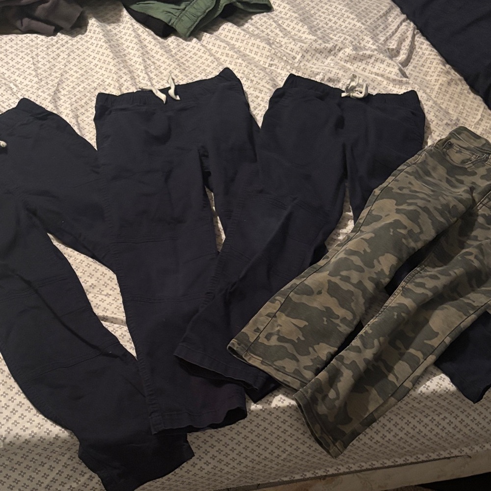Navy and Camouflage Pants Set (7)